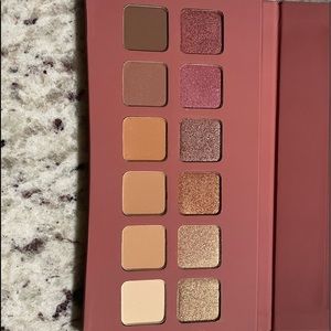 Illamasqua: Unveiled Artistry Palette